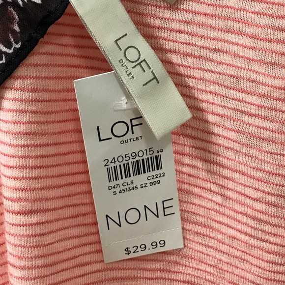 ONE LEFT‼️ LOFT outlet🌺 Floral Accent Scarf - Picture 6 of 7